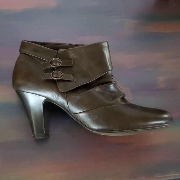 EUC Madden Girl Brown Slouch Booties with Buckle Design Sz 8M - Picture 1 of 7